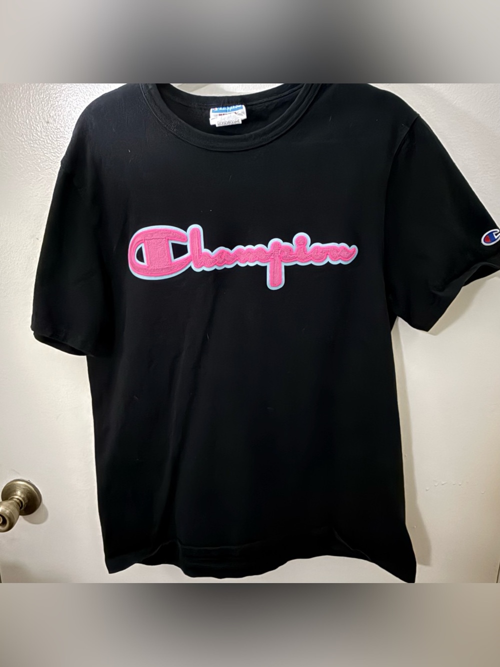 Champion Men's M Black Crew Neck Short Sleeve Pink Logo Graphic Print T-Shirt